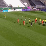 黄博文晒彭啸玩桌球游戏视频并调侃：瞄准射，要不你能进球呢