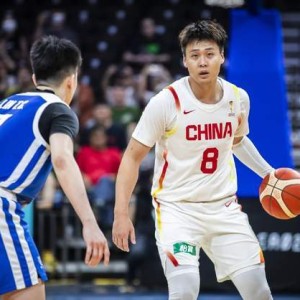 世界杯赛事安排-中国男篮逆转揪出最大毒瘤！13中2险些葬送好局，郭士强看走眼了