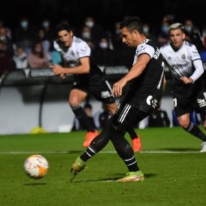 世界杯场馆介绍-中超弃将领跑西乙射手榜 40岁老将与C罗梅西齐名