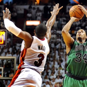 世界杯赛事安排-皮尔斯：贝弗利总说些争议言论 韦德不该跟他吵 换我根本不搭理他